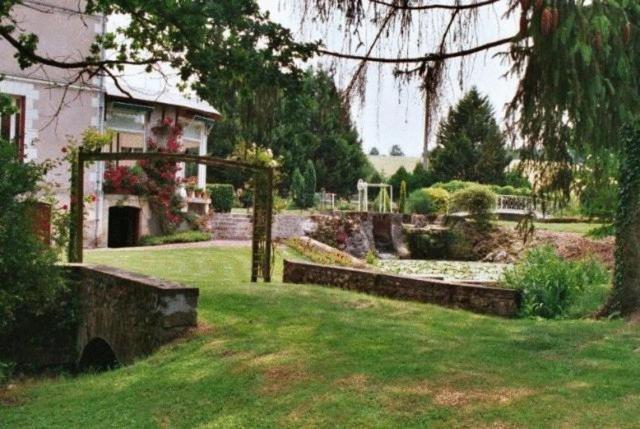 Le Moulin De Francueil Bed and Breakfast Værelse billede