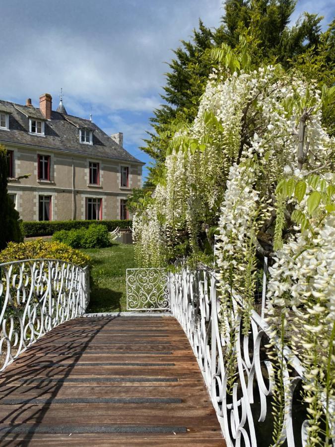 Le Moulin De Francueil Bed and Breakfast Eksteriør billede