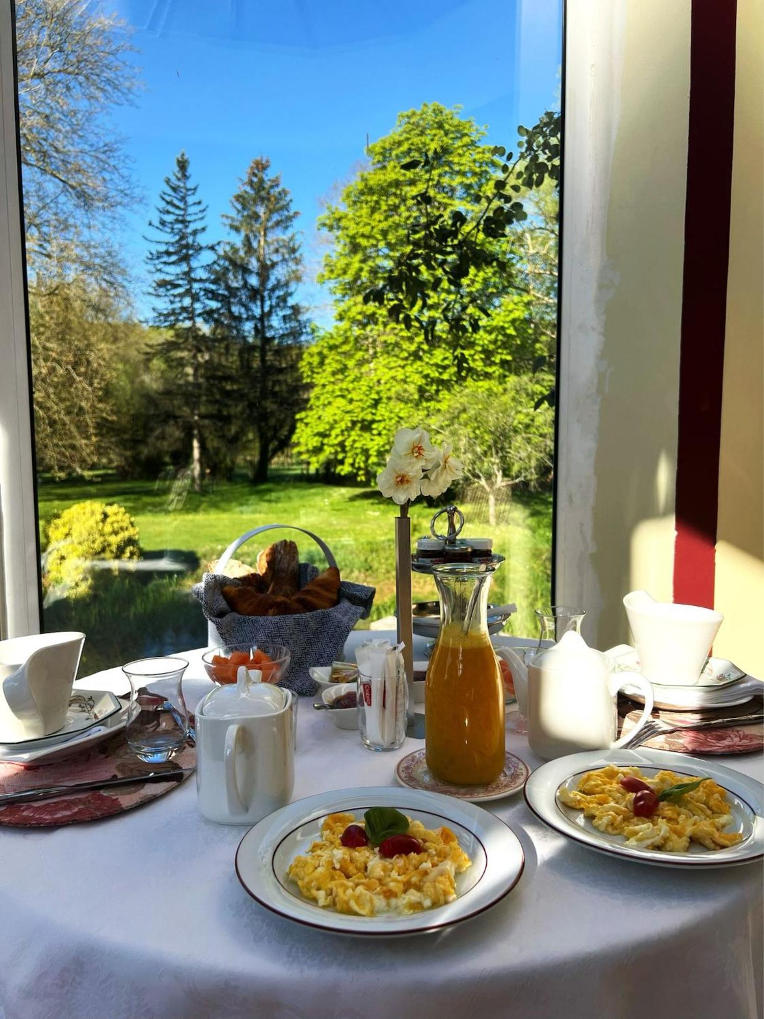 Le Moulin De Francueil Bed and Breakfast Eksteriør billede